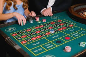 Màn hình game slot online v8club với giao diện tiếng Việt trên điện thoại